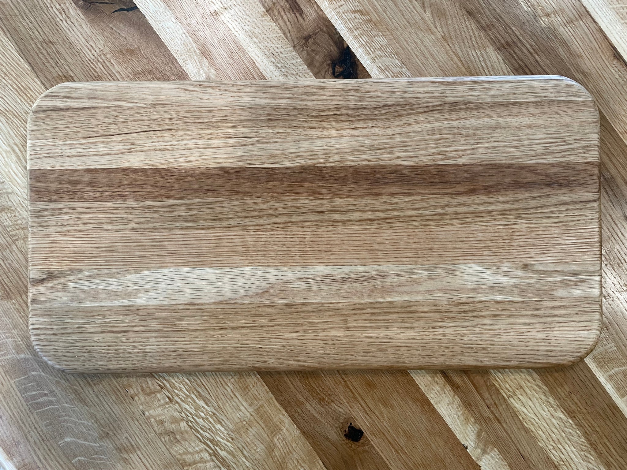 Large White Oak Rounded Corner Cutting Board